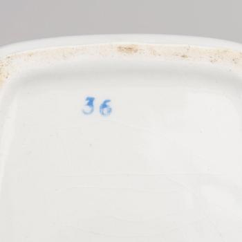 KRYDDBURKAR, 8 st, 1930-1940-tal och SKÄRBRÄDE, jubileumsår 1998, flintgods, Arabia Finland.