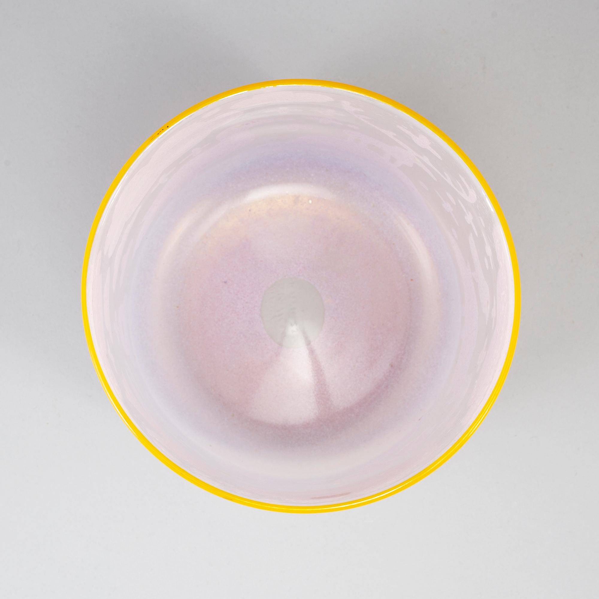 BERTIL VALLIEN, a glass bowl from Boda Åfors.