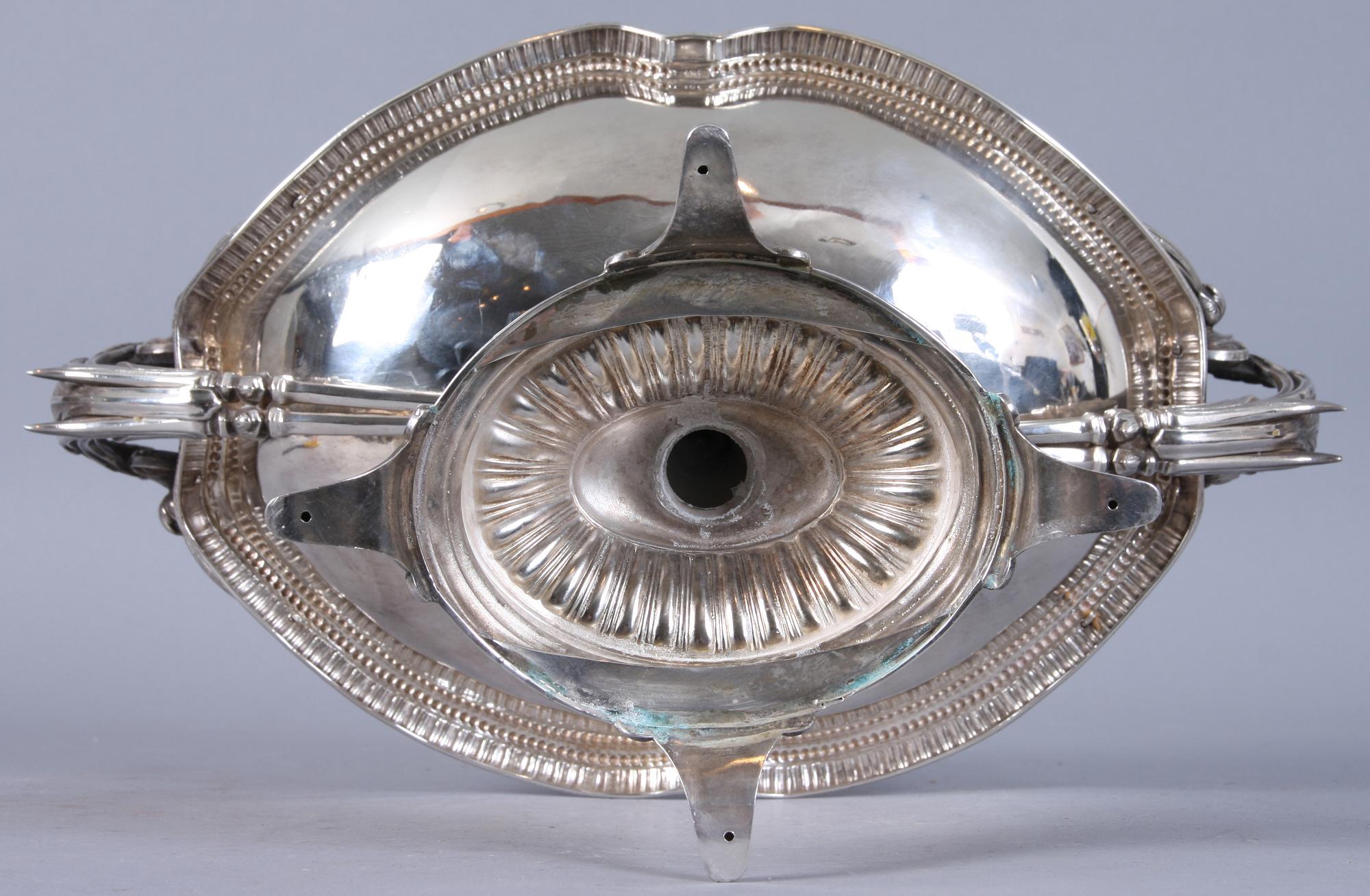 SKÅL PÅ FOT, silver, Jan Biedgunowski Warszawa (1852-65). Silverstämplar Ryssland. ca 650 g.