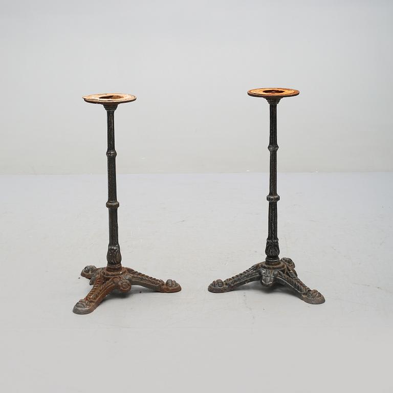 CAFÉBORDSUNDERREDEN, ett par, 1900-tal.