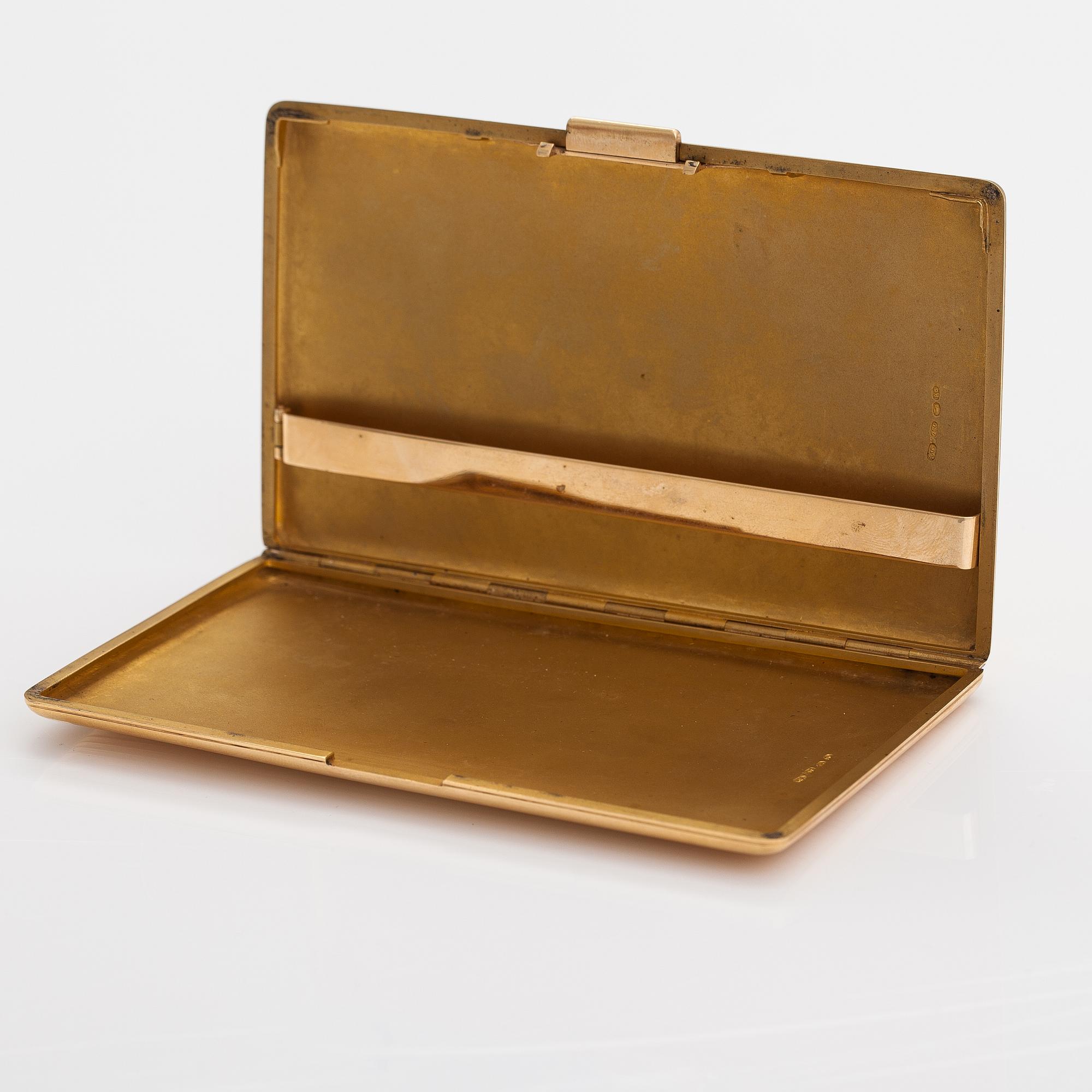 Cigarettetui, 18K guld. A.A. Miettinen, Helsingfors 1944.