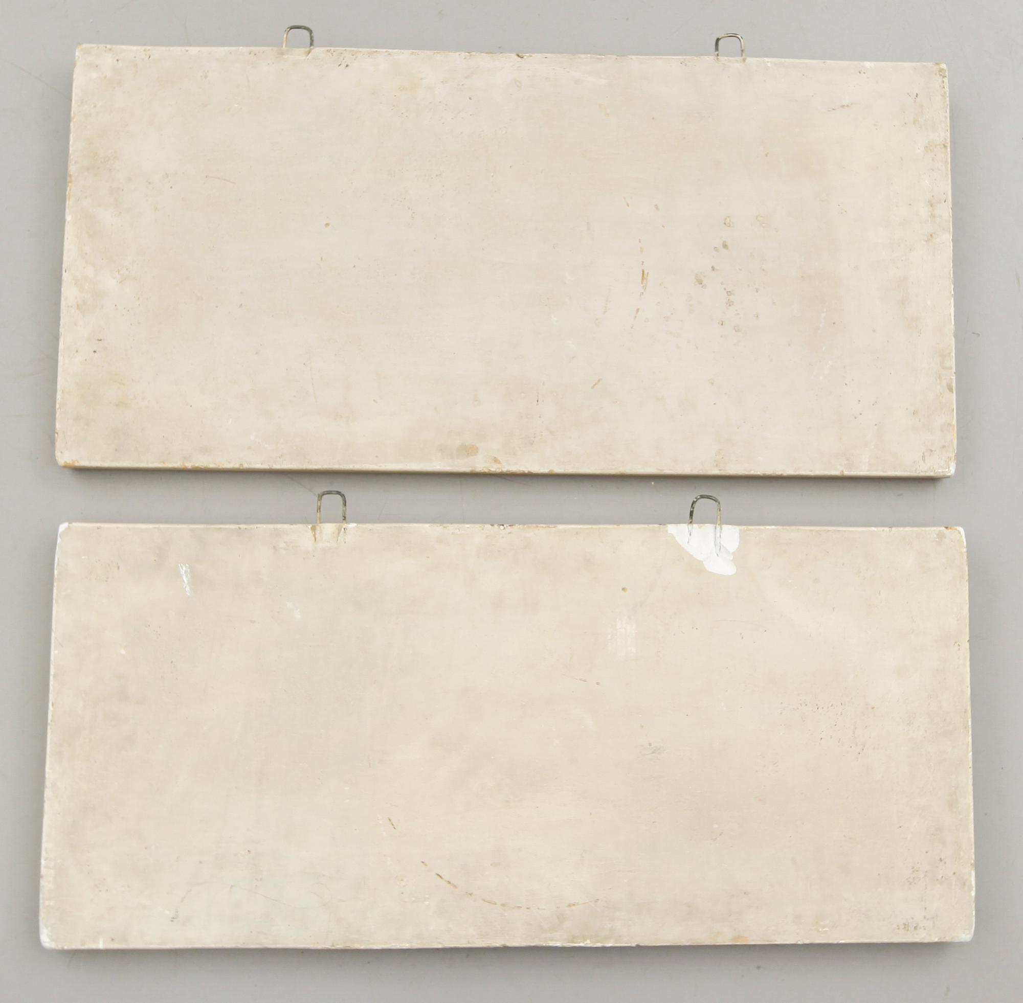 BERTEL THORVALDSEN, efter, väggreliefer, 2 st, gips, 1900-talets första hälft.