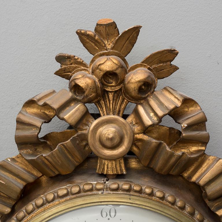 A late gustavian wall clock, signed Beurling, Stockholm. Late 18th / early 19th century.