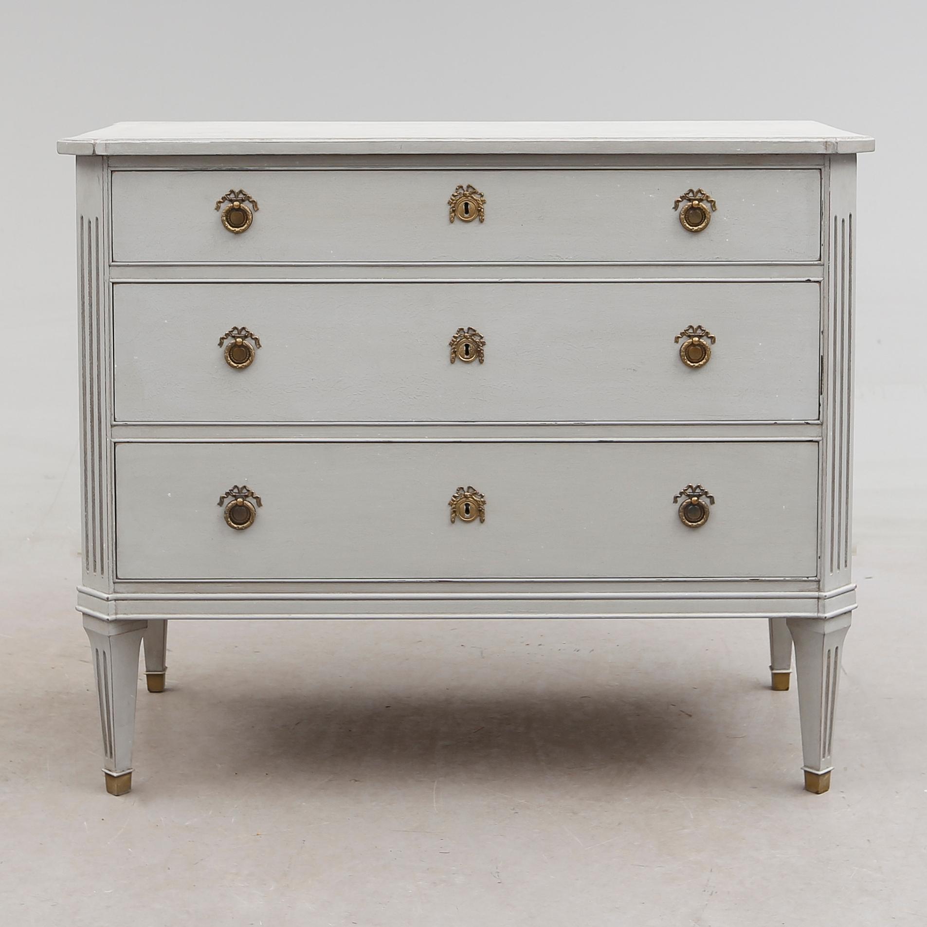 BYRÅ, gustaviansk stil, 1900-talets mitt.