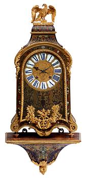 656. A Régence bracket clock marked Rabby A Paris.