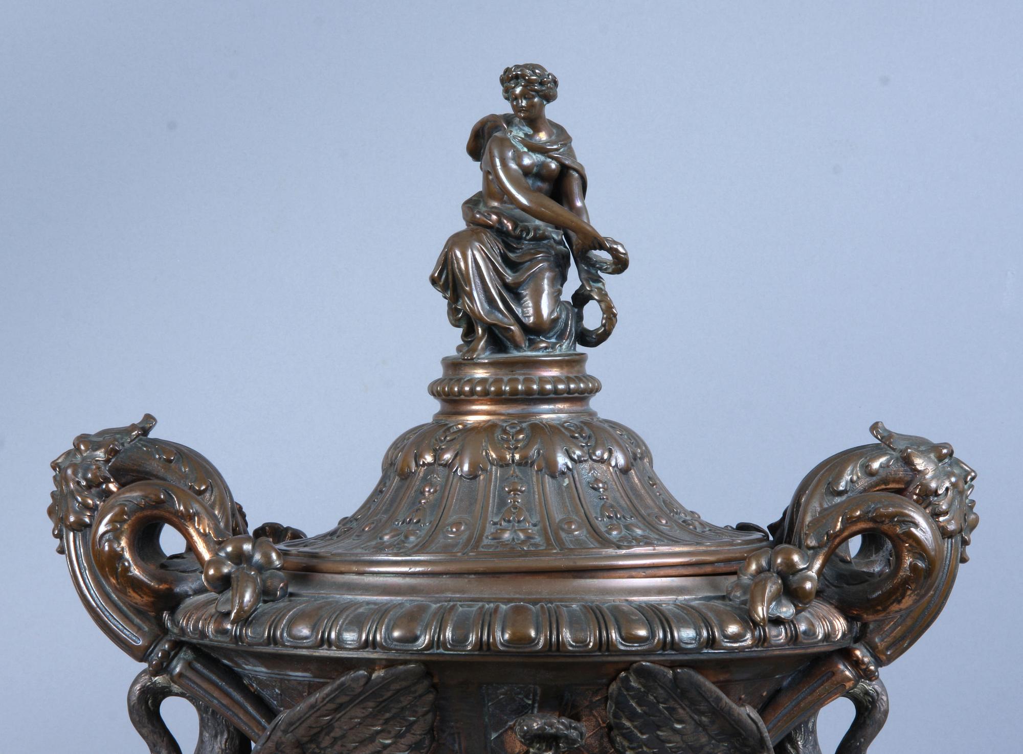 LOCKURNA, renässansstil, 1800/1900-tal.