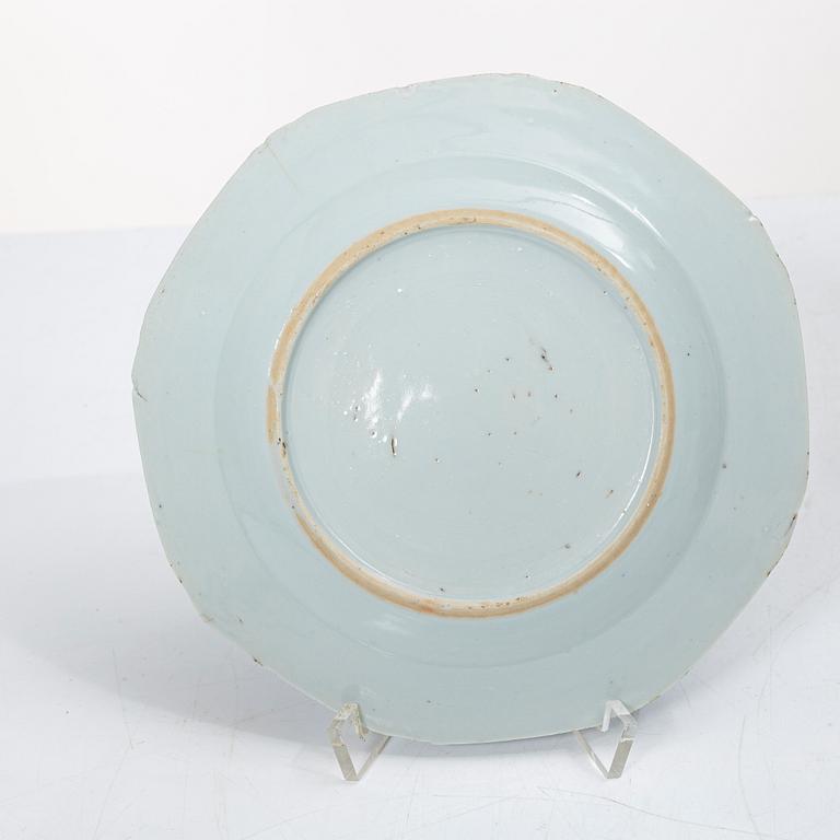 Tallrikar, 16 st, porslin, Kina, Qianlong (1736-95).