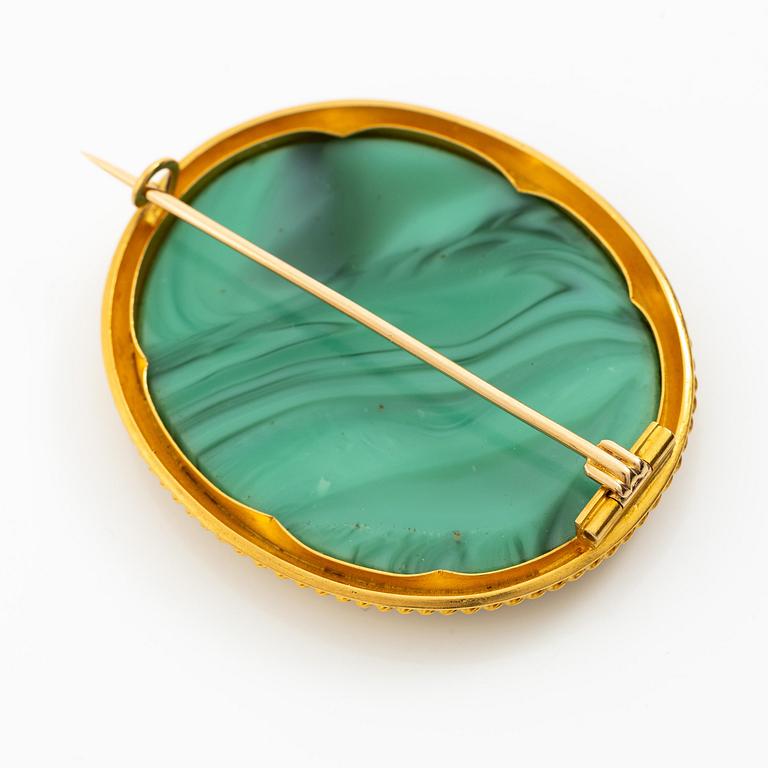 En brosch och ett par örhängen 18K guld med mikromosaiker. Alfred Ambrosius, Stockholm 1871 och 1872.