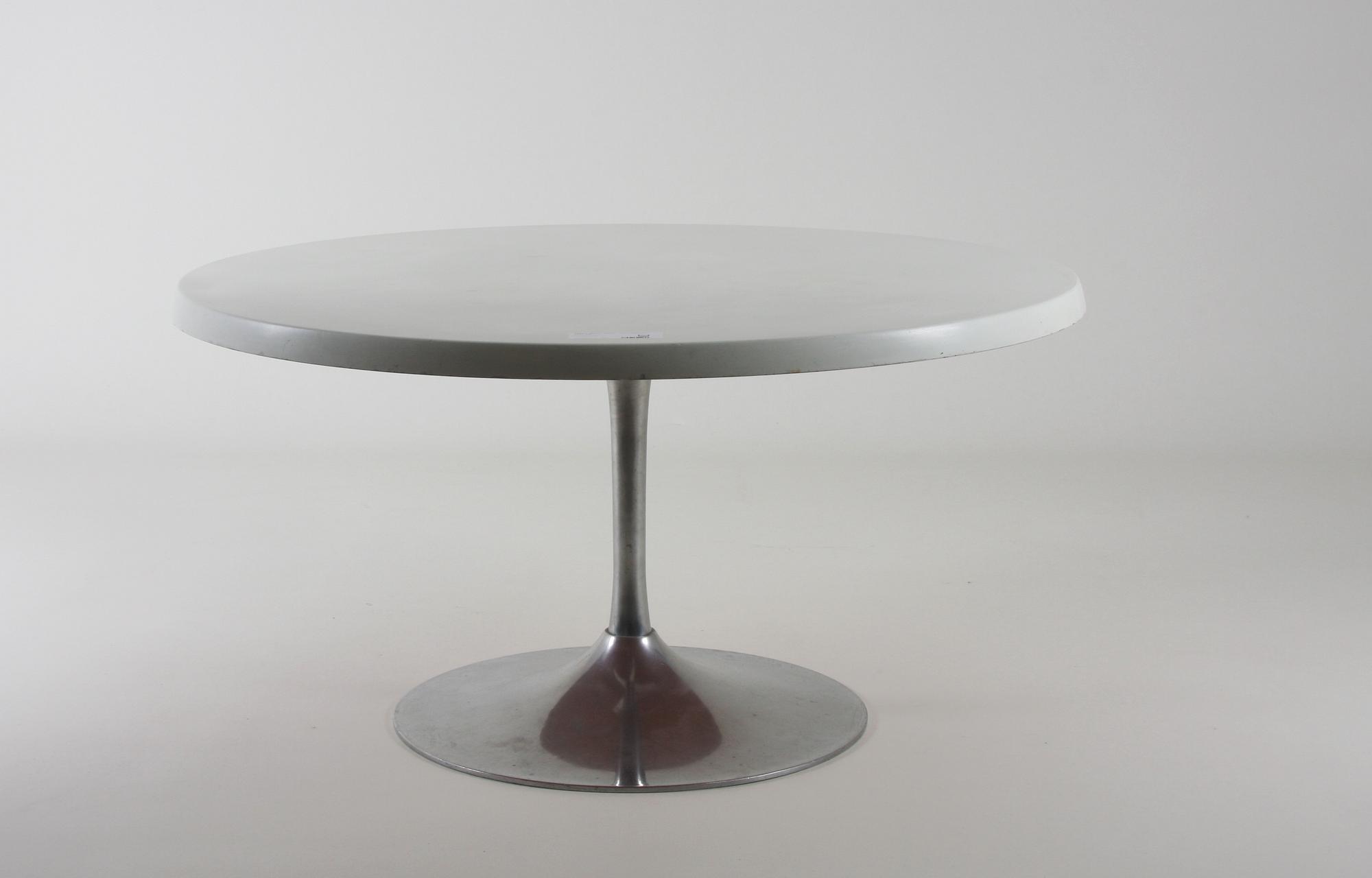 BORD, metall och komposit, 1970-tal.