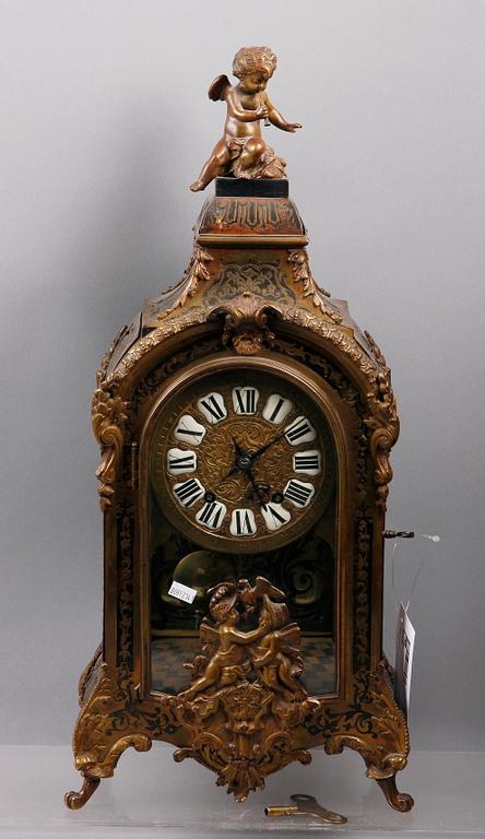 BORDSPENDYL, barockstil, märkt Vincenit 1855, Frankrike 1800-talets andra hälft.