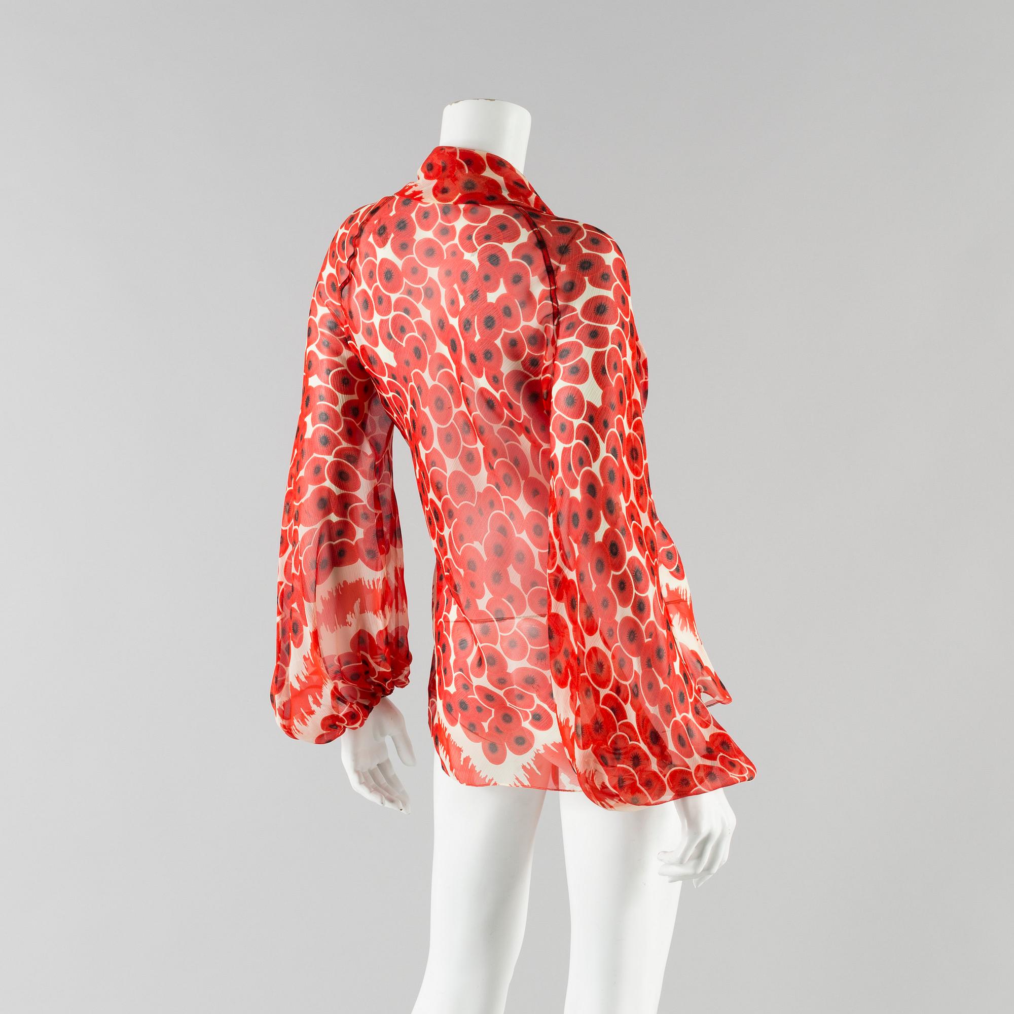 A blouse by Hermès, French size 40.