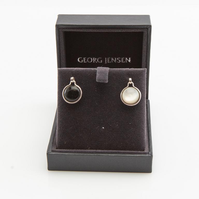 Vivianna Torun Bülow-Hübe, Necklace with pendant and a pair of earrings by Georg Jensen, Denmark, sterling silver and stone.