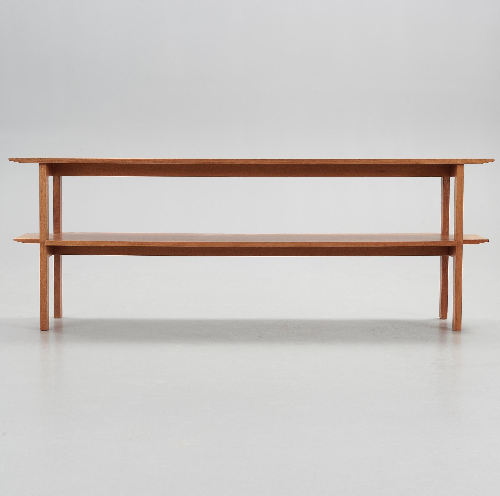 JOSEF FRANK, biblioteksbord, Firma Svenskt Tenn, modell 648, efter 1985.