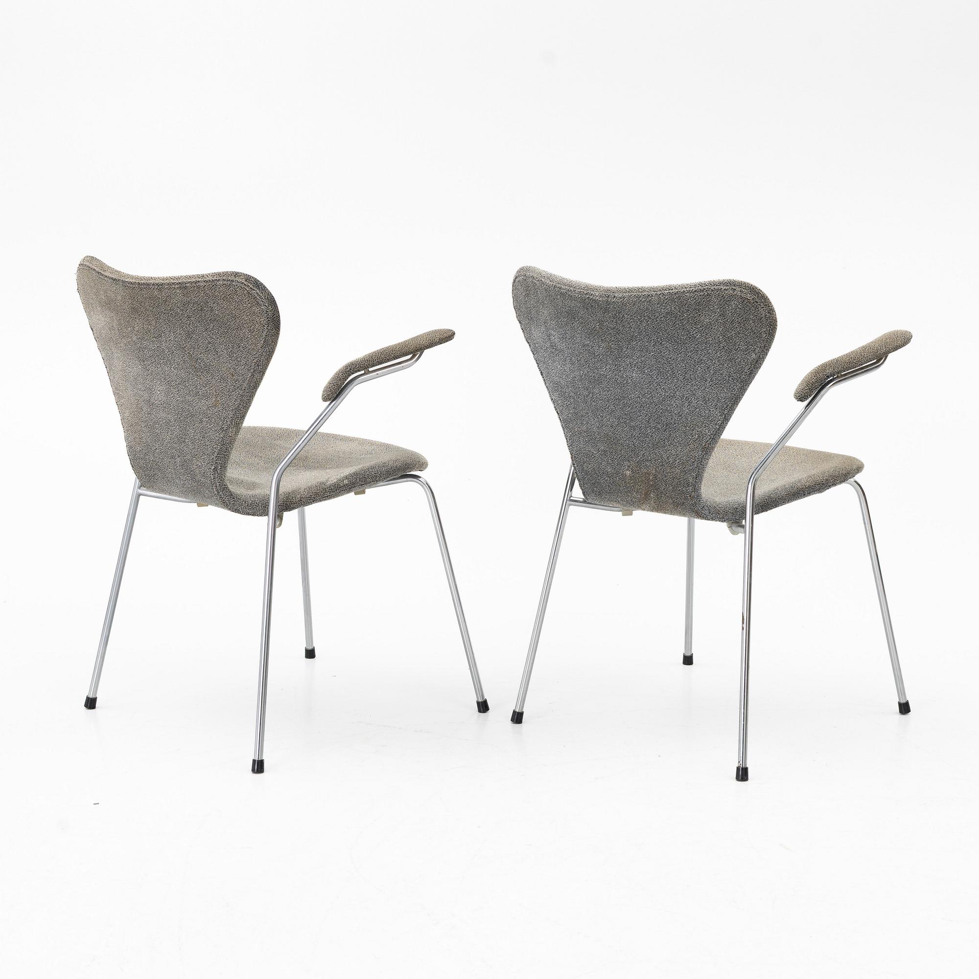 Arne Jacobsen, four 'Series 7' armchairs, Fritz Hansen, Denmark, 1990.