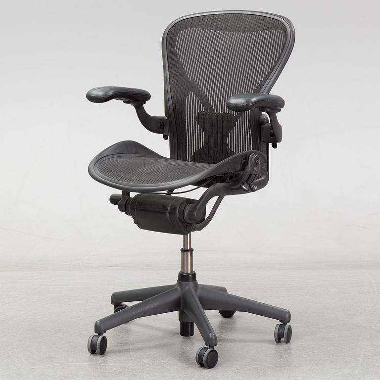 Don Chadwick/Bill Stumpf, deskchair  "Aeron", Herman Miller.