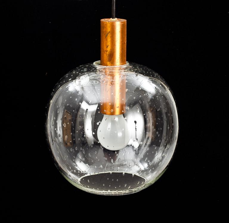 TAKLAMPOR, ett par. Höjd 30 cm.