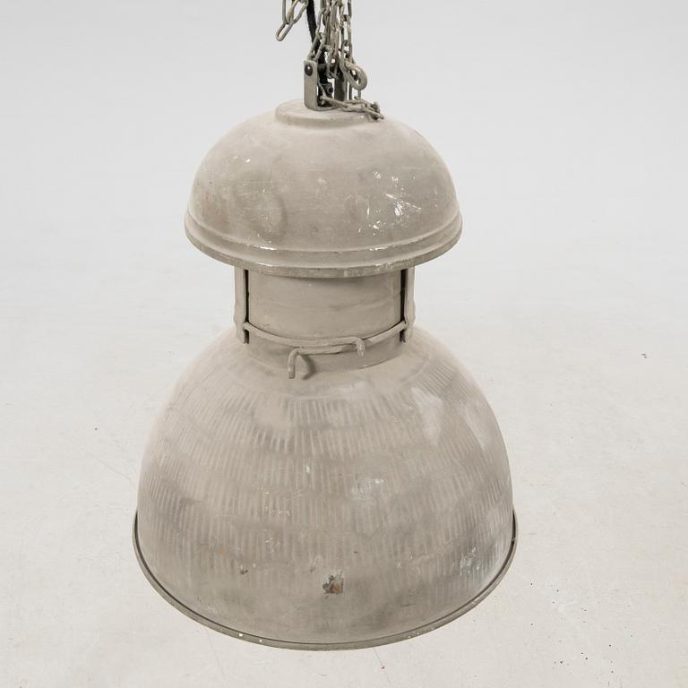 Ceiling lamp/industrial lamp, second half of the 20th century.