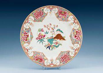 1396. A famille rose charger, Qing dynasty, Qianlong (1736-95).