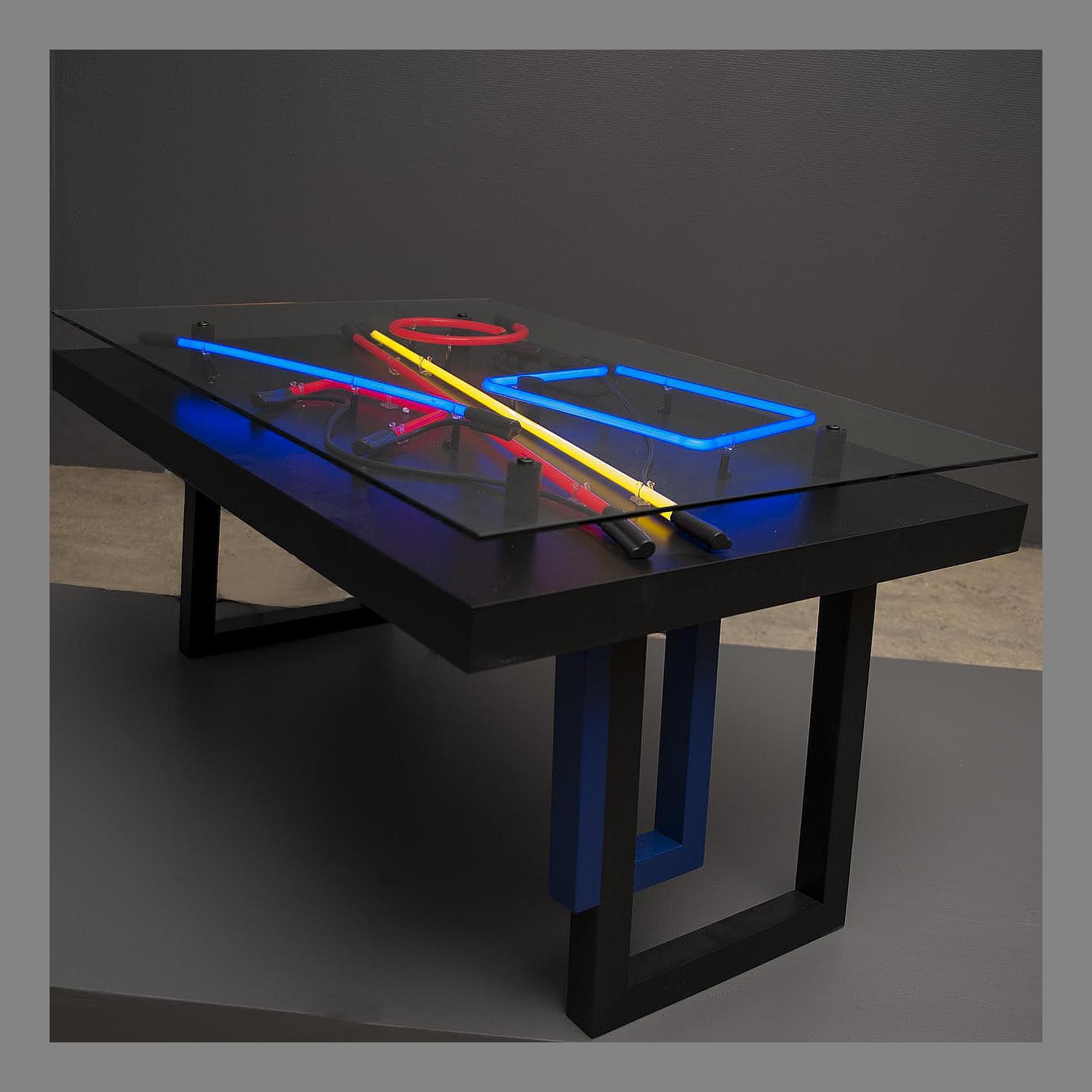 MAN YAU. TABLE. Aeon Lines. 2014.