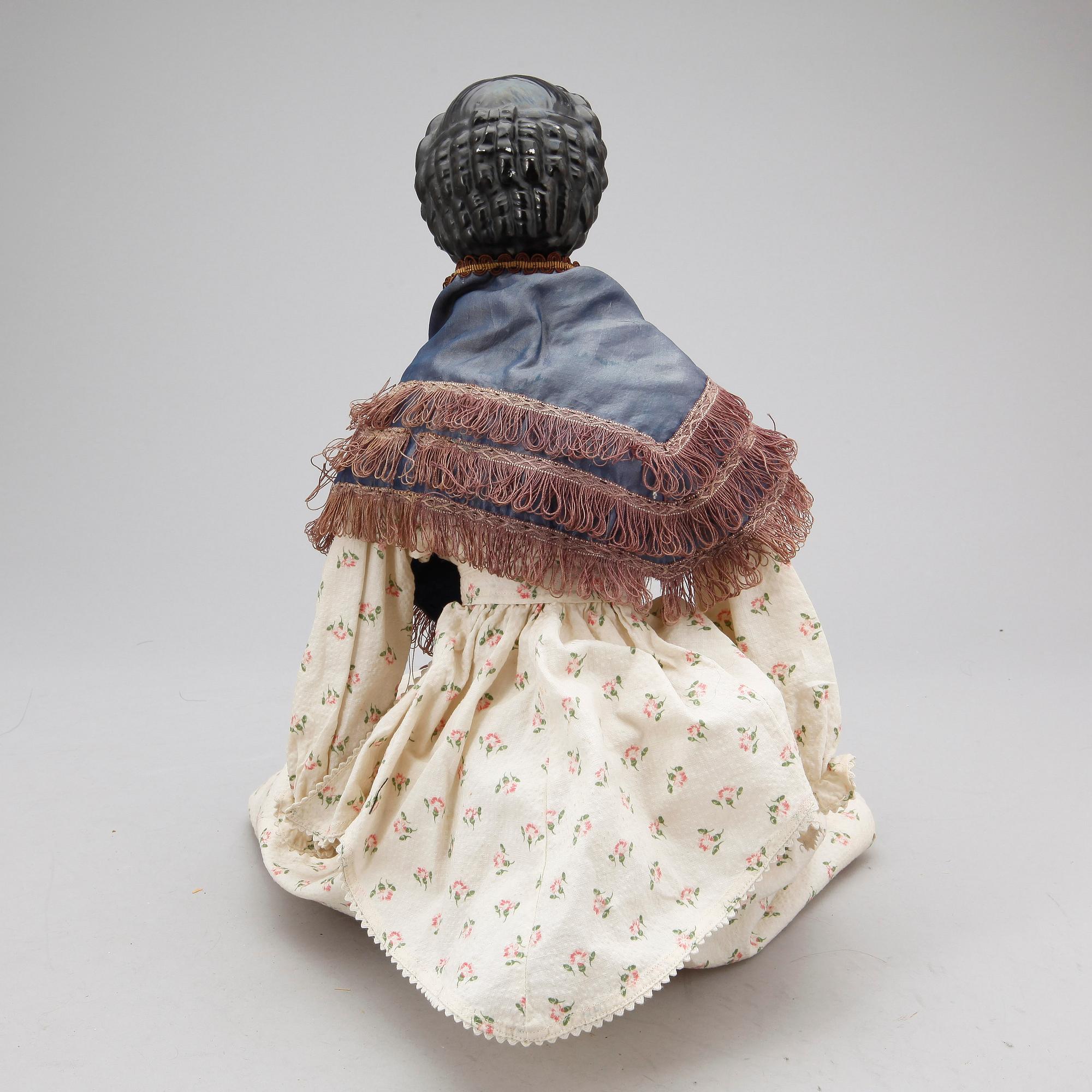 DAMDOCKA. Tyskland, 1800-talets andra hälft. Sk "China Head".