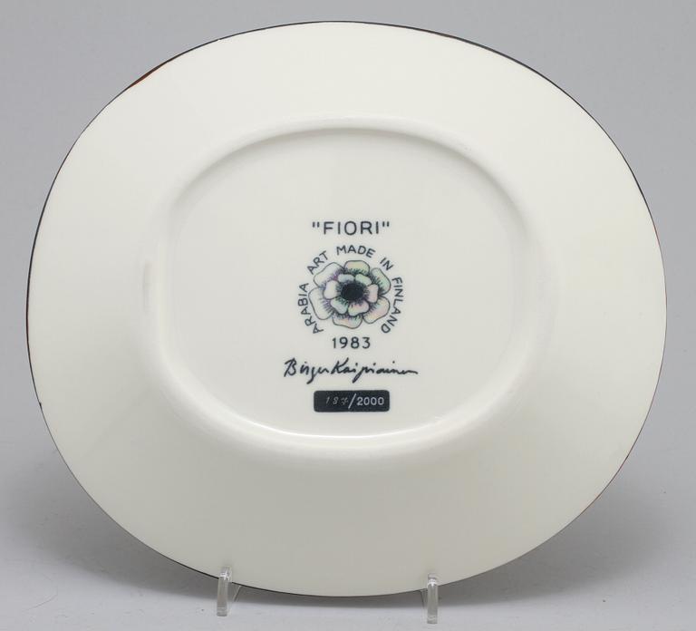 FAT, porslin, "Fiori", Birger Kaipianinen, Arabia, sign o numr 187/2000, 1983.