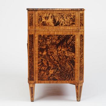 A late Gustavian burr alder-veneered commode, Mälardalen, late 18th century.