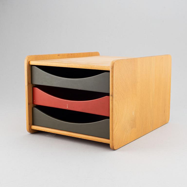 Børge Mogensen, an oak document box with lacquered drawers, 'A4/3', second half of the 20th century.