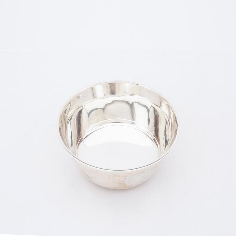 Eric Råström, skål med lock samt cigaretthållare silver Stockholm 1957/62.