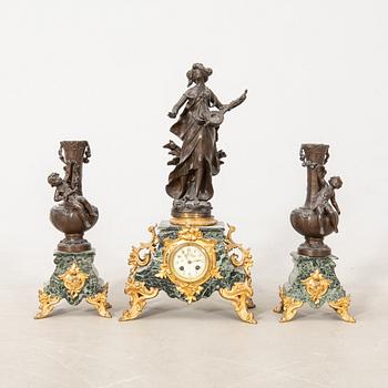 Table garniture 3 dlr Louis XV style first half of the 20th century.