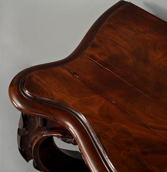 SPEGEL samt KONSOLBORD, nyrokoko, 1800-talets slut.
