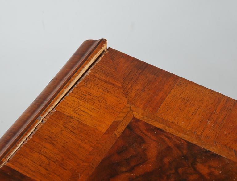 BYRÅ, troligen England, 1700-tal.