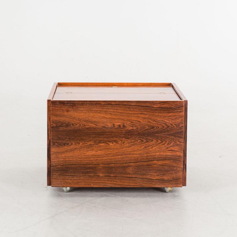VERNER PANTON, a bar cabinet and couch, designed 1961. Cites-certificate.