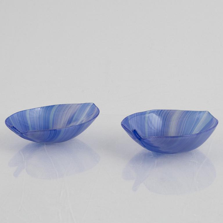 Tyra Lundgren, a pair of glass bowls, Venini, Murano, Italy.