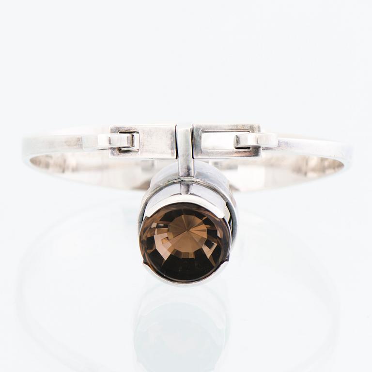 BÖRJE RAJALIN, ARMBAND, rökkvarts, silver. Helsingfors 1964.