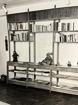 Michael Schilkin, skulptur, stengods, vilande kvinna, Arabia, Finland, 1940-tal.
