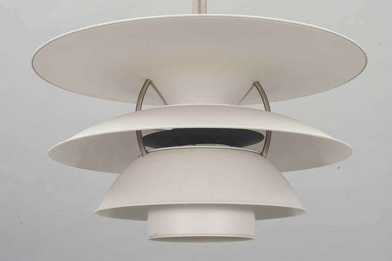 TAKLAMPA, "Charlottenborg PH 6 1/2-6", Ebbe Christensen, Sophus Frandsen och Poul Henningsen, Louis Poulsen.