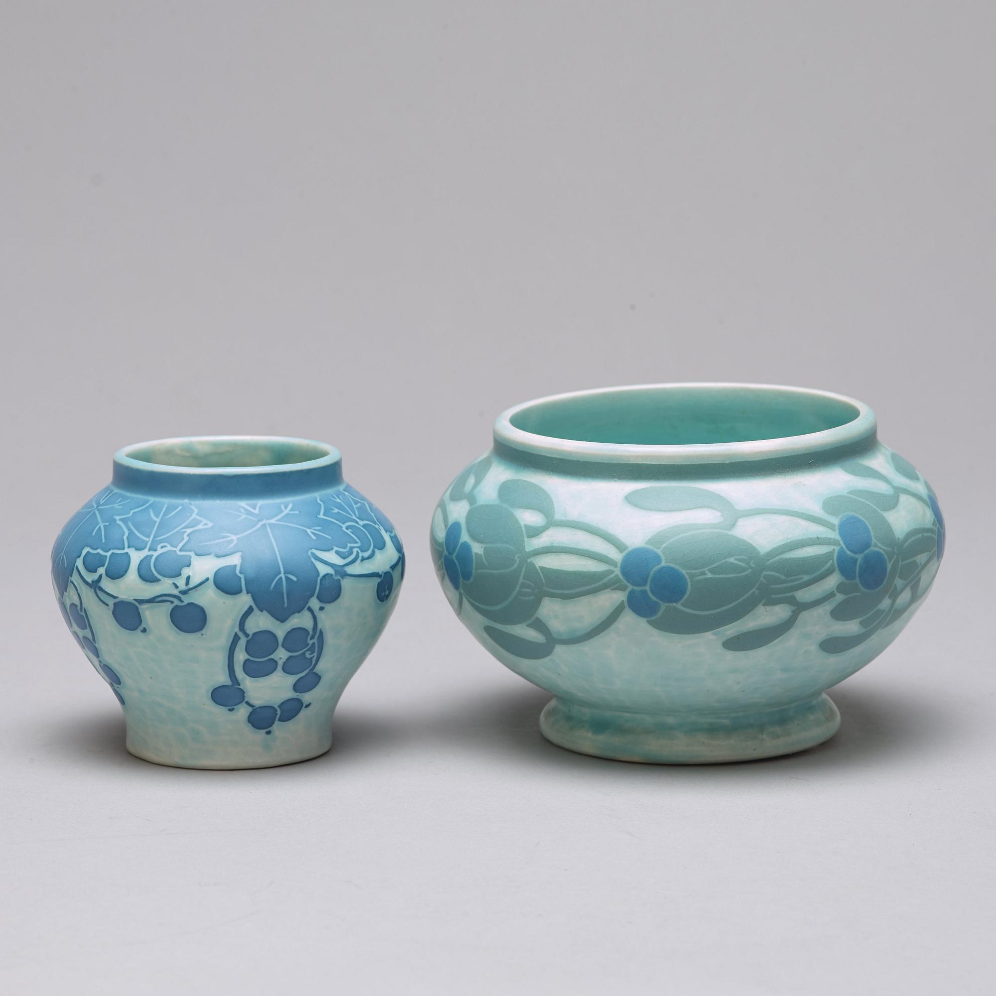 ELSA ENGESTRÖM samt JOSEF EKBERG, bordslampa och 2 skålar, Gustafsberg 1911 och 1914.