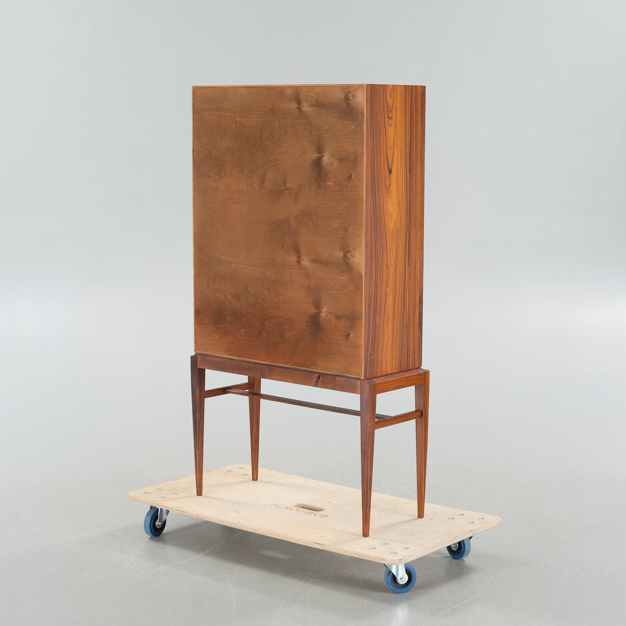 A vitrine cabinet by Svante Skogh for Seffle Möbelfabrik, second half of the 20th century. CITES-certificate.