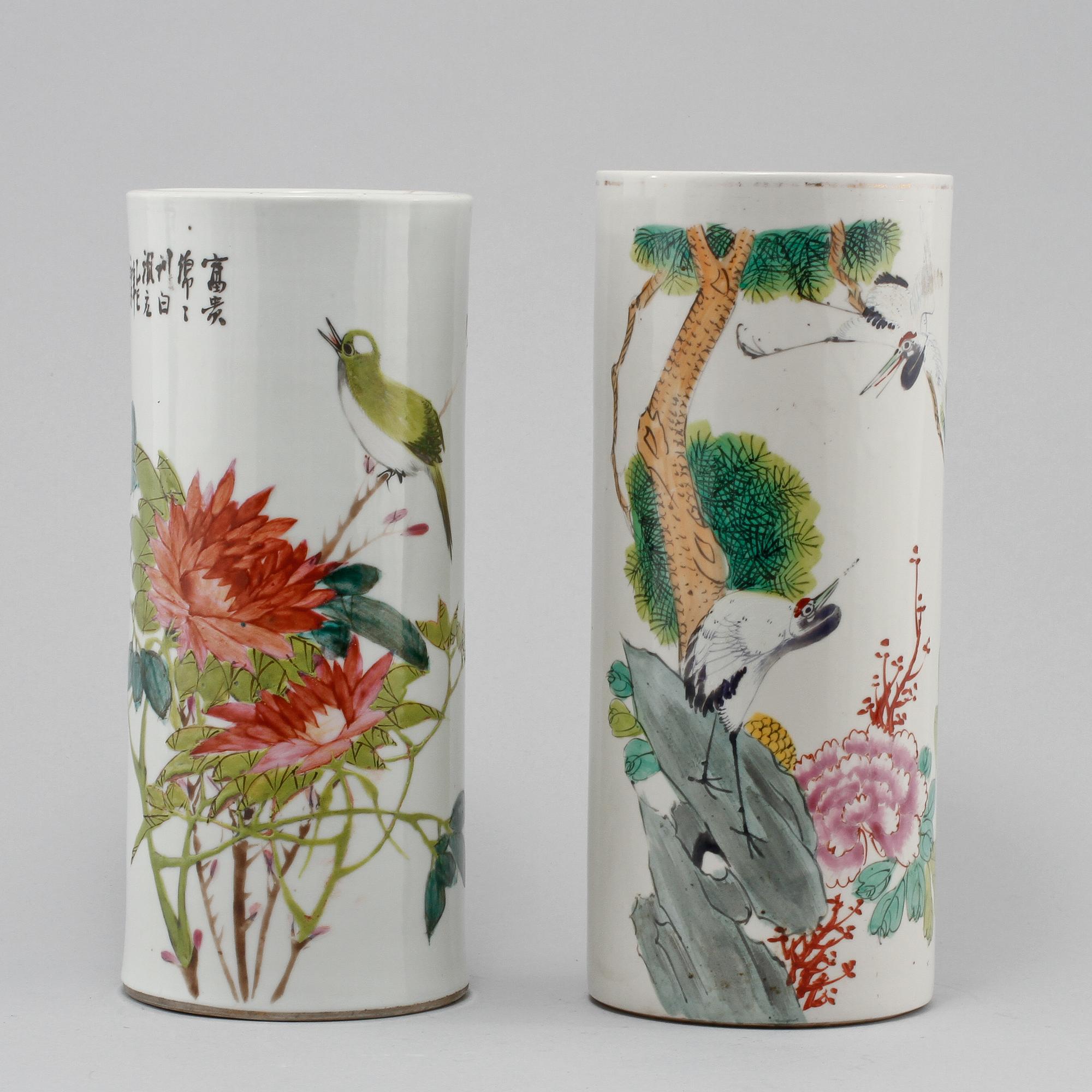 VASER, 2 st, porslin, Kina, 1900-tal.
