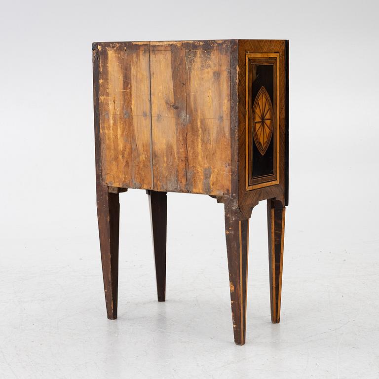 Chest of drawers, Louis XVI, France, latter half of the 18th century.