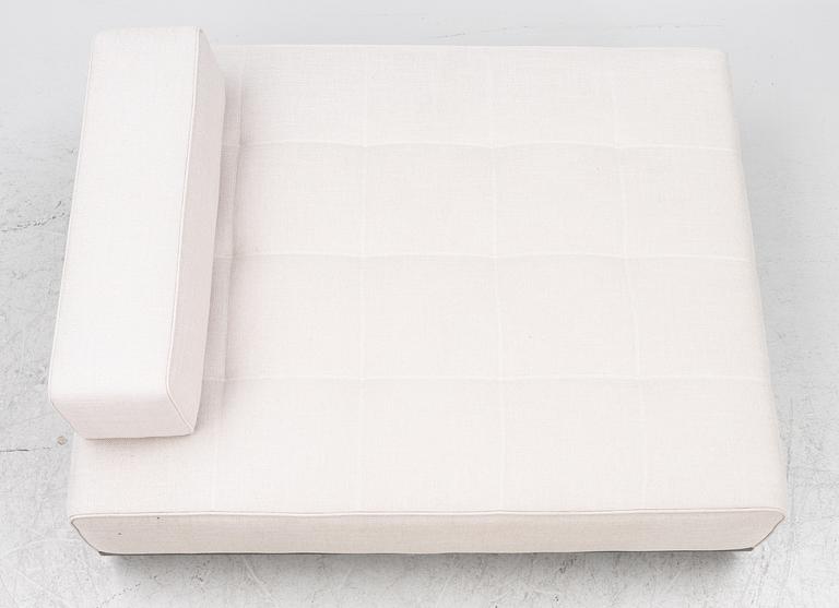 Ottoman, Minotti, Italy.