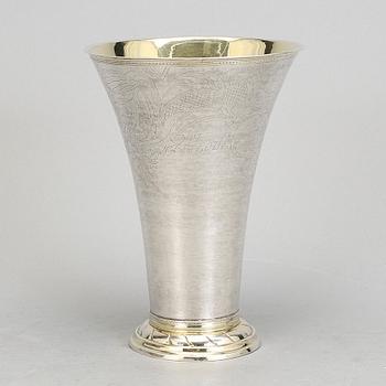BÄGARE, silver, Alexander Magnus Lundström, Visby, 1817. Vikt ca 395g.