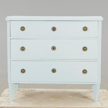 BYRÅ, gustaviansk stil, omkring 1800-talets mitt.