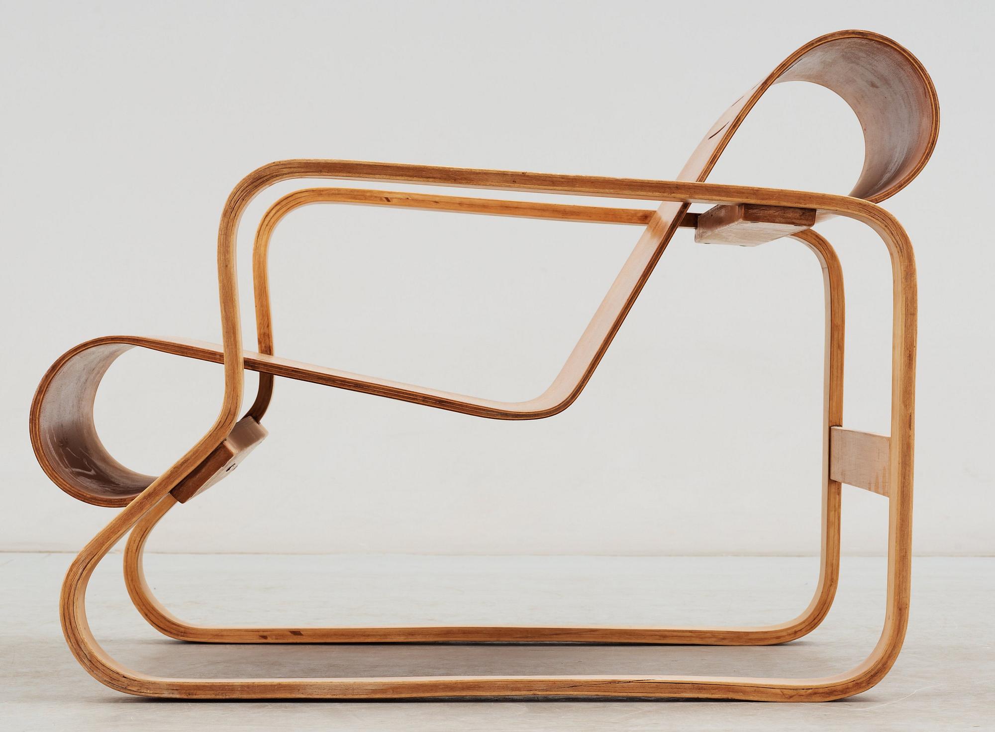 An Alvar Aalto laminated birch and plywood armchair, 'Paimio', model 41, retailed by Finmar Ltd, Finland circa 1932.