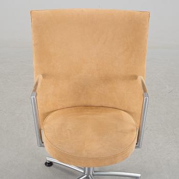 An Erik Jørgensen swivel chair, 'Partner / EJ-70', designed by Foersom & Hiort-Lorenzen, Denmark.