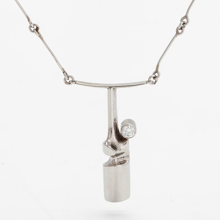 Björn Weckström, A platinum necklace "Nessos" with a ca. 0.10 ct diamond. Lapponia 1981.