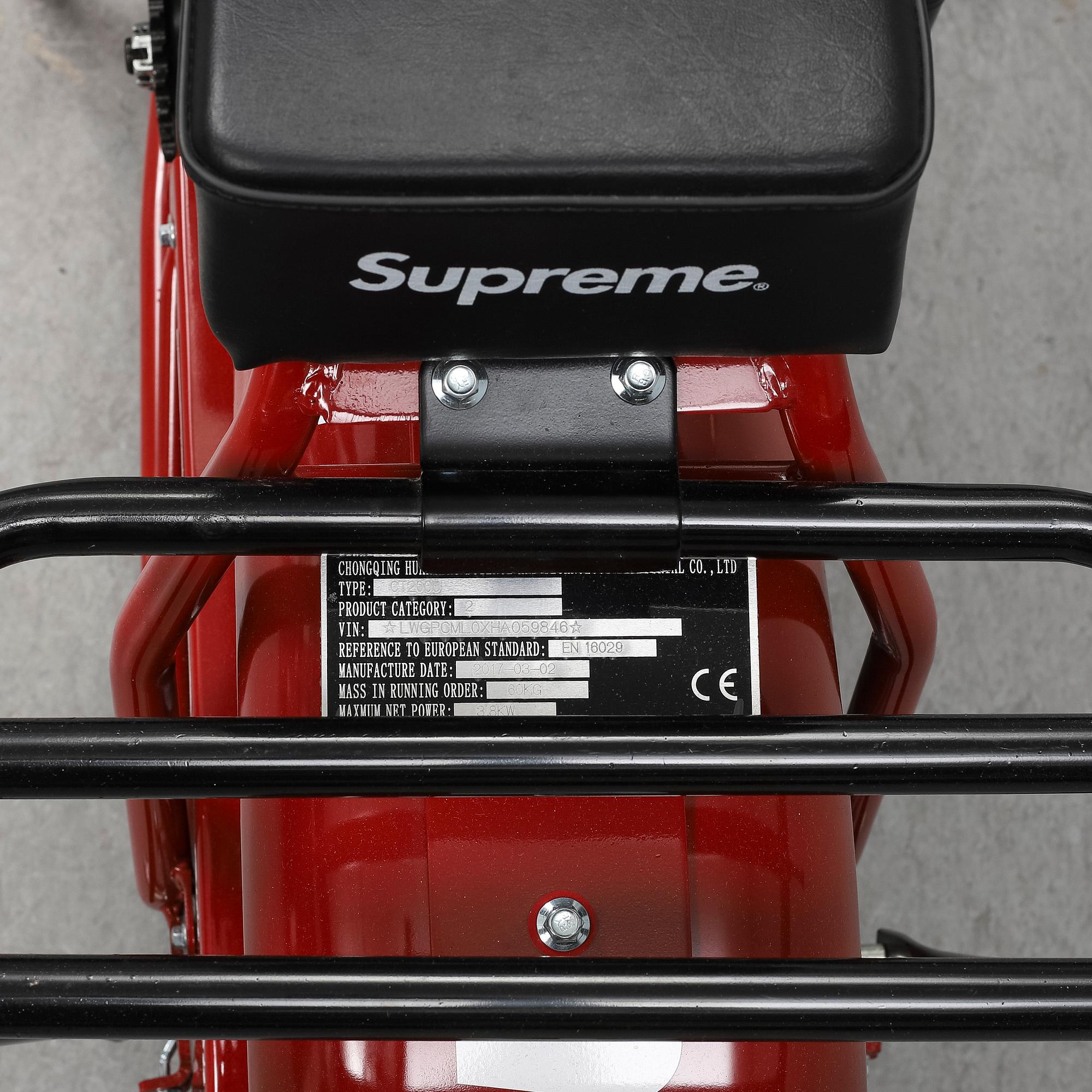 Supreme Coleman CT200U Mini Bike, 2017.
