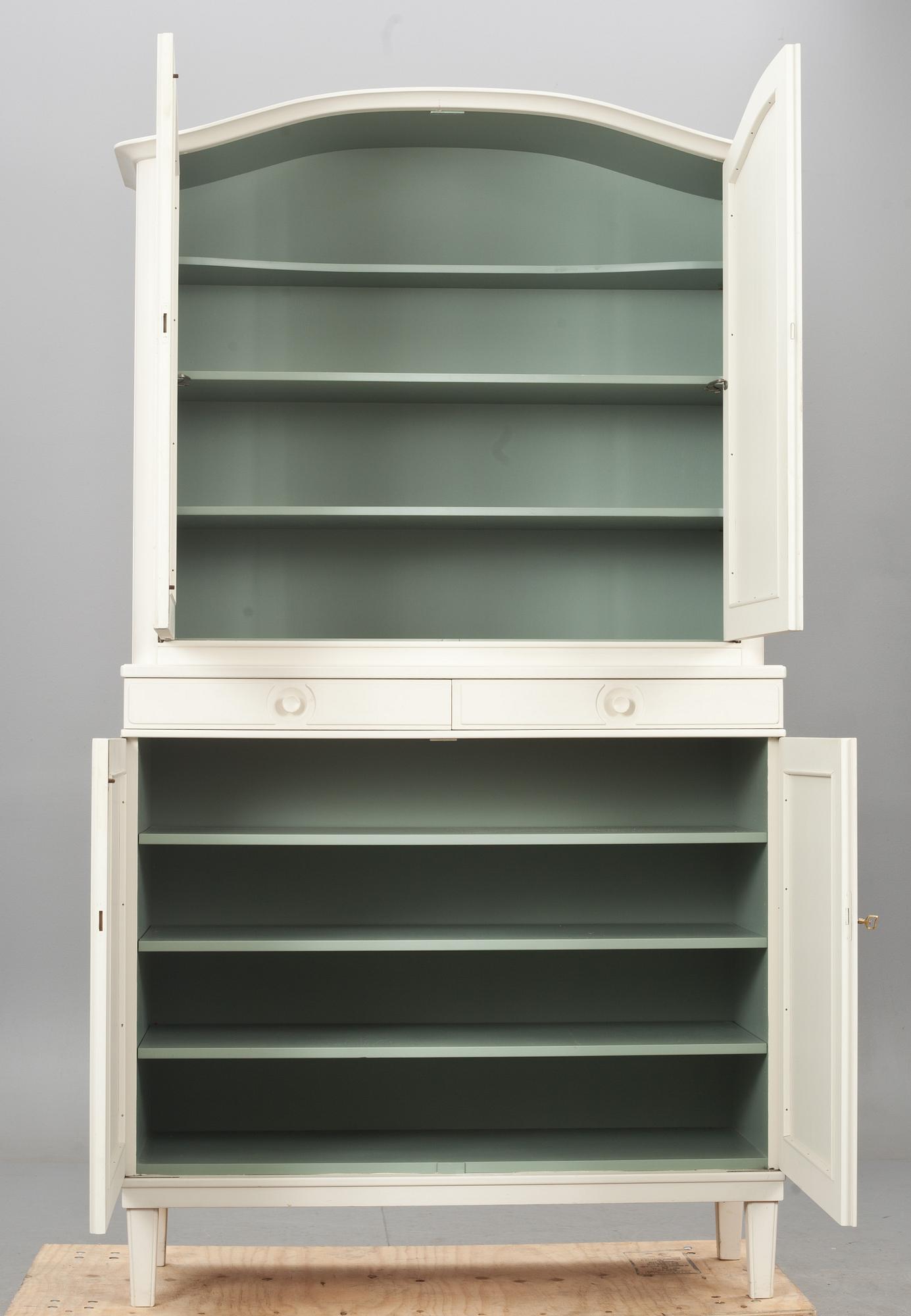 SKÅP. "Herrgården", Carl Malmsten för Bodafors. 1963.