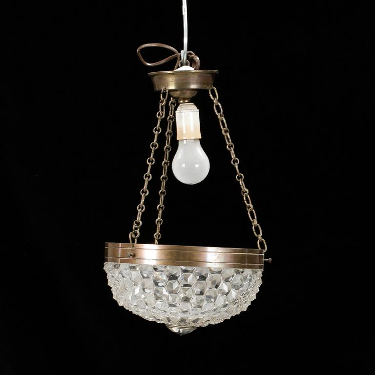 TAKLAMPA, 1900-talets början. Höjd ca 42 cm.
