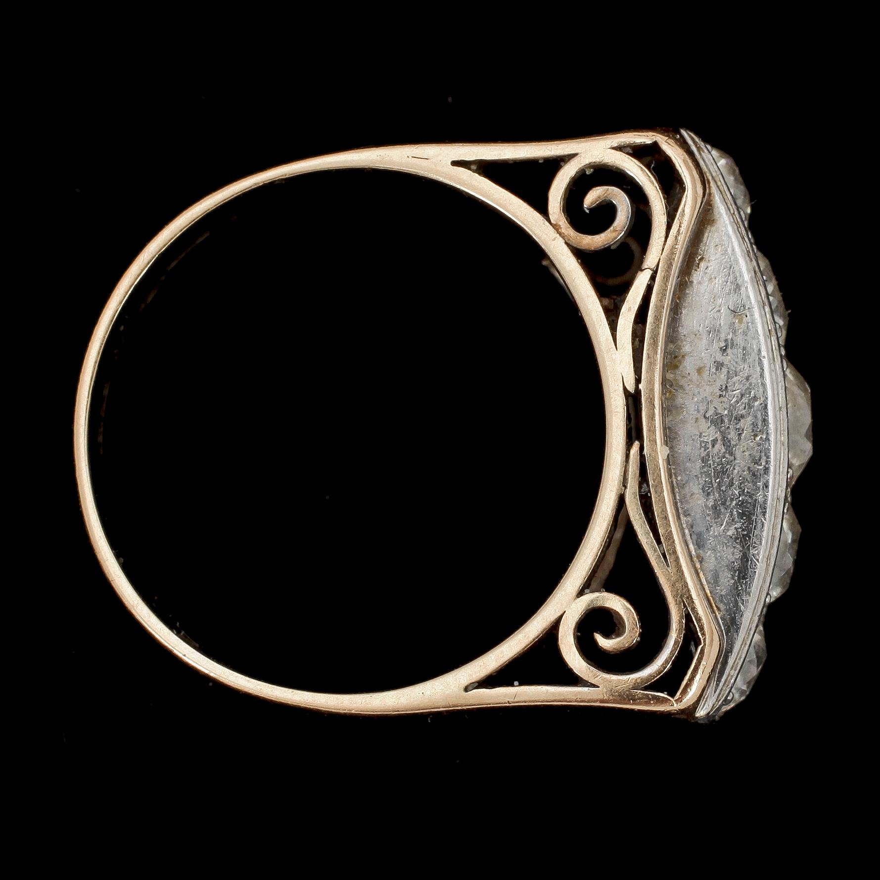 RING, 18k guld med 5 briljantslipade diamanter, Stockholm, 1953.
